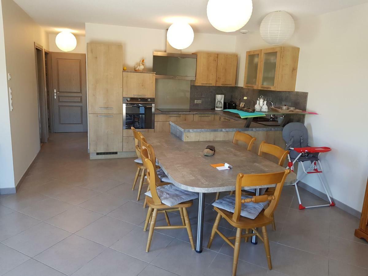 Gite Le Petit Pied-A-Terre La Chapelle-Saint-Sauveur  Ngoại thất bức ảnh